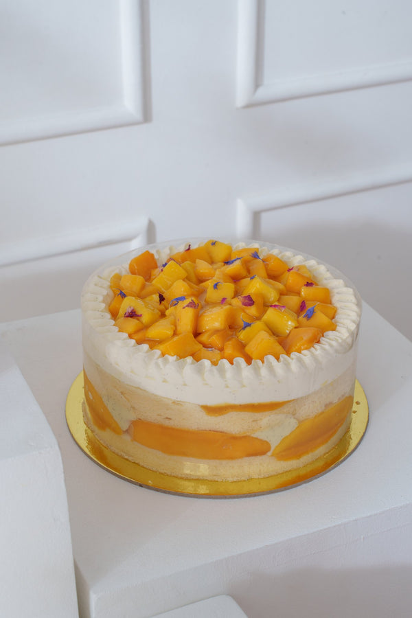 Mango Mascarpone Cake