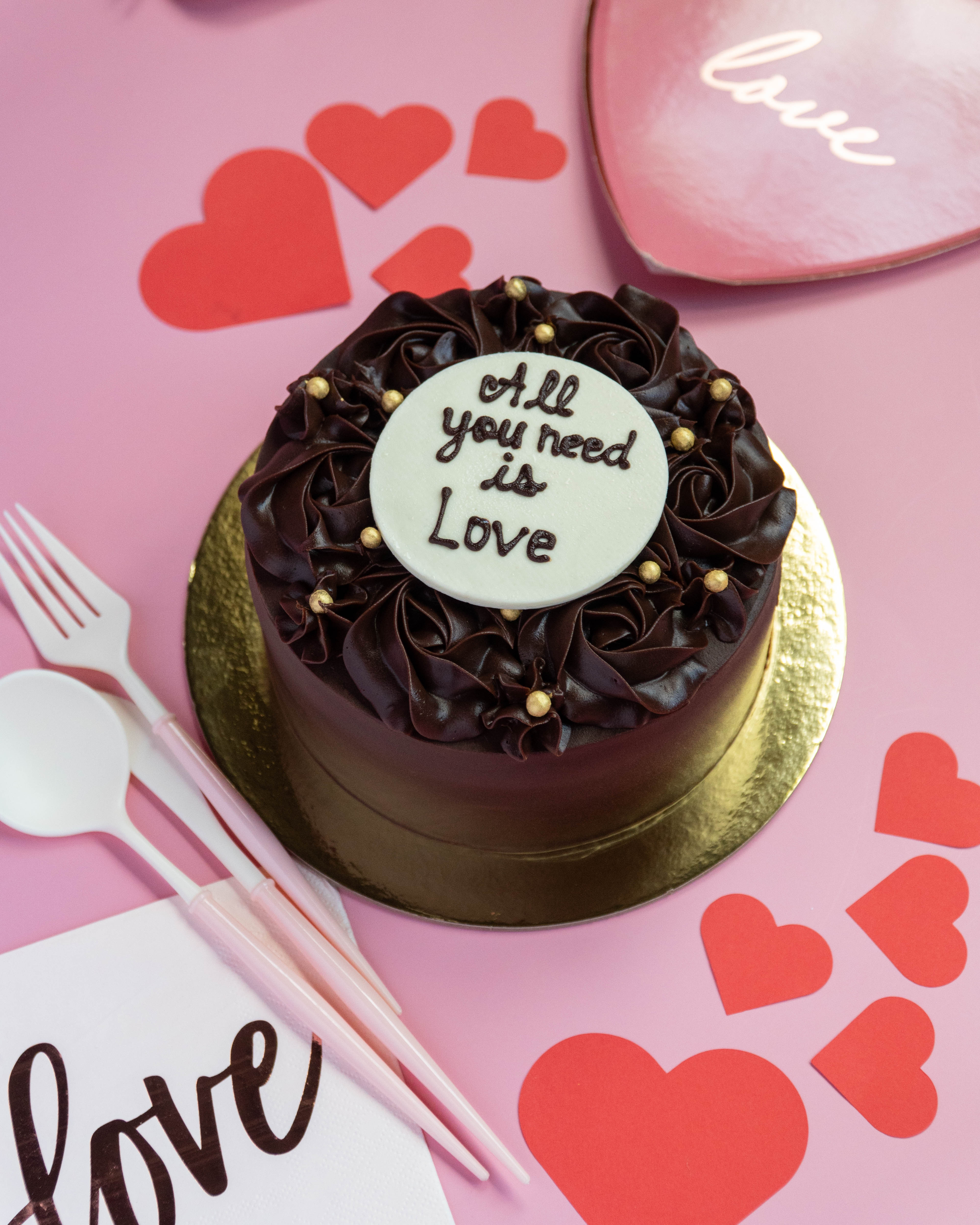 Buy/Send Chocolate Rose Cake Online Gifts | Wish For Gift